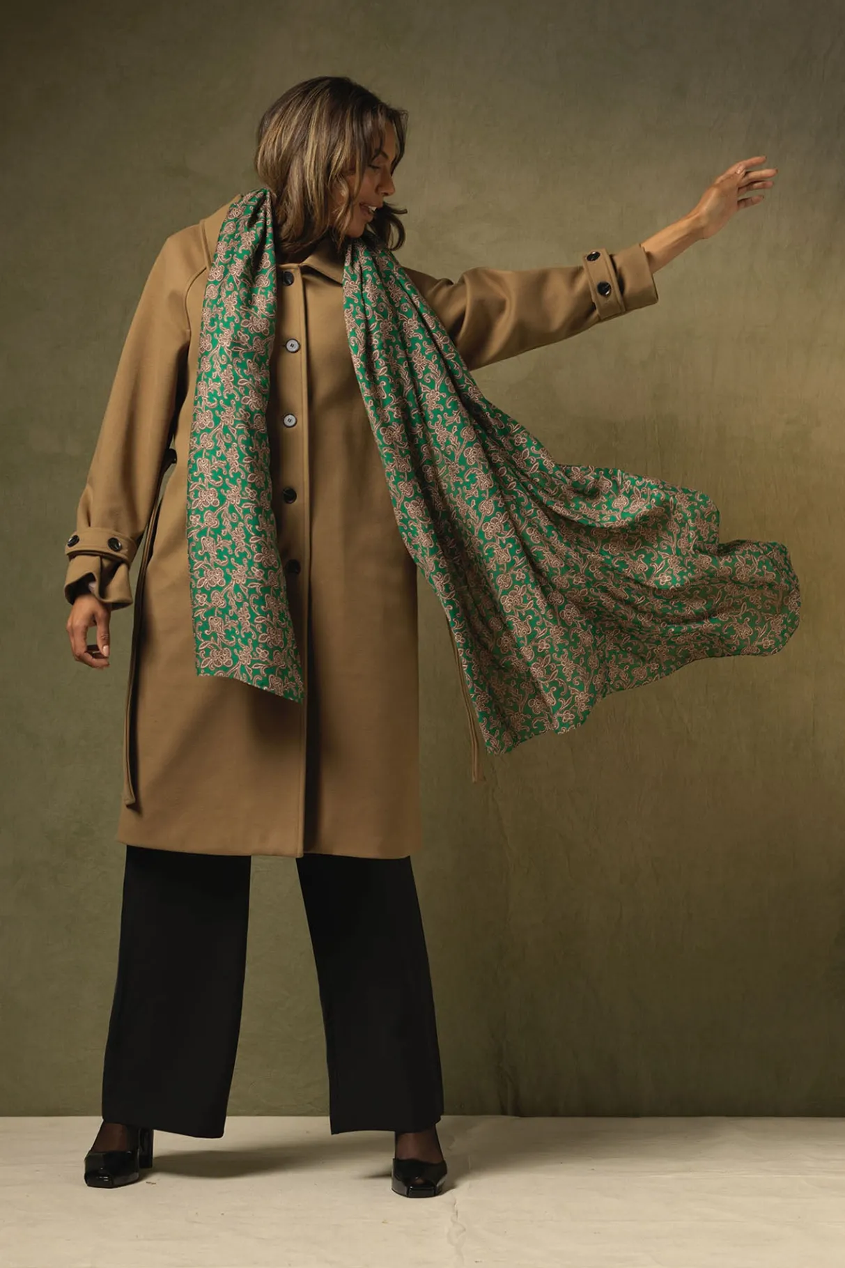 floral_paisley_green_scarf_2.webp Flash Sale One Hundred Stars Floral Paisley Green Scarf
