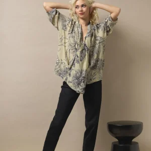Flash Sale One Hundred Stars Kew Etched Floral Stone Rachel Top