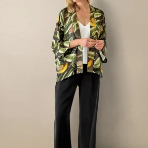 Fashion One Hundred Stars Kew Evergreen Black Kimono
