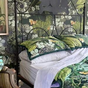 Store One Hundred Stars Kew Hydrangea Lime Pillow Shams