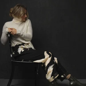 Hot One Hundred Stars Stork Black Crepe Lounge Pants