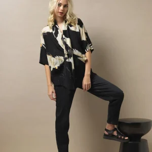 Hot One Hundred Stars Stork Black Rachel Top