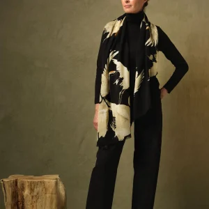 Cheap One Hundred Stars Stork Black Wool Scarf