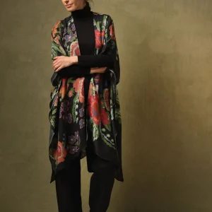 Best One Hundred Stars Woven Flower Black Wool Throwover